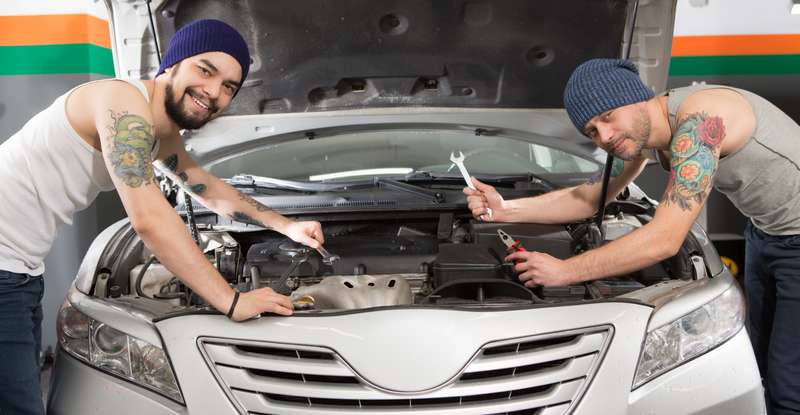 Wer sein Auto einem Tuning unterzieht, möchte nicht nur, dass es sportlicher aussieht oder mehr Leistung bringt. ( Foto:  Lipik Stock Media ) 