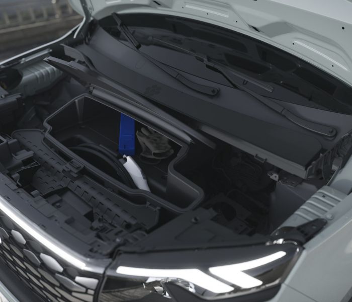 Praktische Stauraumlösung: Front-Kofferraum mit großzügigen 44 Litern unter der Motorhaube (Foto: Ford-Werke GmbH)