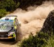 Spannung pur: Oliver Solberg und Andreas Mikkelsen liefern sich packendes Duell um WRC2-Sieg bei Rallye (Foto: SMB Skoda Auto Deutschland GmbH)