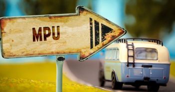 Verkehrspsychologische Maßnahmen: Unterstützung für eine langfristige Verhaltensänderung Seriöse MPU-Beratung: Worauf Betroffene achten sollten (Foto: AdobeStock - Thomas Reimer 254264687)